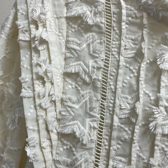New Women’s Farm Rio Ivory 3D Stars Blouse For Anthropologie!!🔥🔥🔥 - Picture 9 of 16